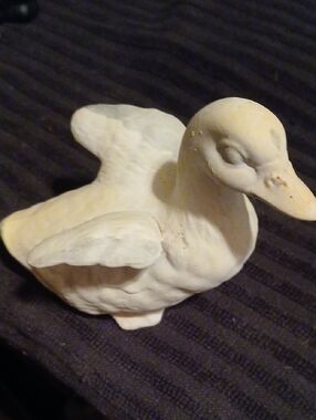 Unbranded Cream Decorative Ceramic Duck Figurine for Birds Decor